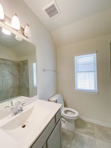 2923 Millstream Court, Dickinson, TX 77539