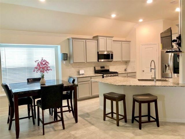 2923 Millstream Court, Dickinson, TX 77539