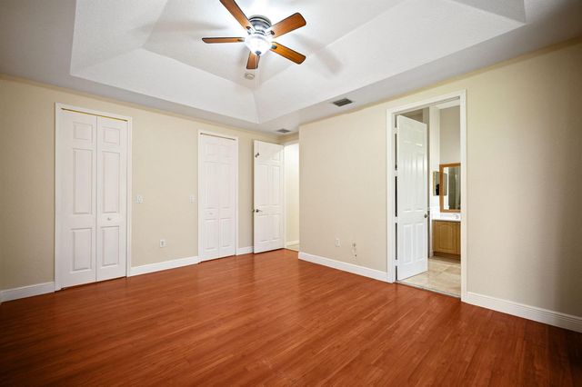 7039 Golf Pointe Circle, Tamarac, FL 33321