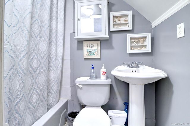 6510 80th Avenue, Glendale, NY 11385