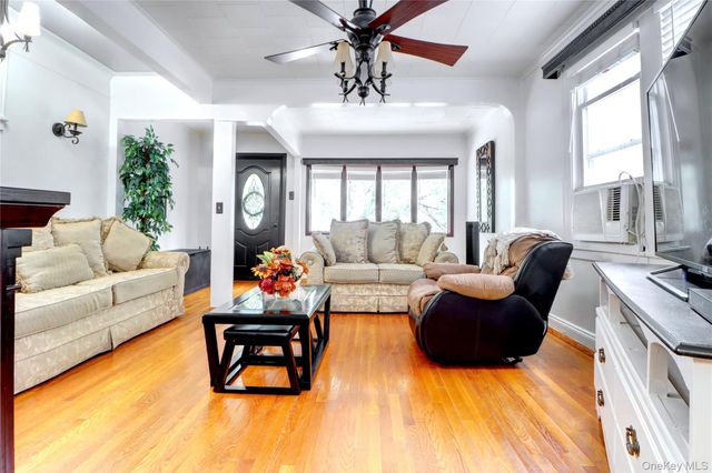 6510 80th Avenue, Glendale, NY 11385