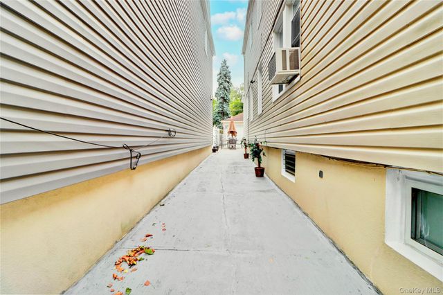 6510 80th Avenue, Glendale, NY 11385