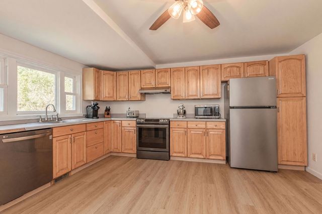 76 Roberts Rd, Bridgewater, MA 02324