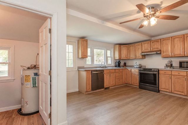 76 Roberts Rd, Bridgewater, MA 02324