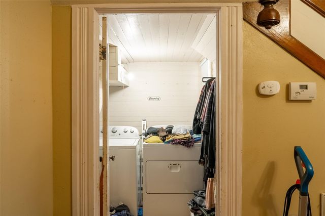 401 Hanover Street, Edna, TX 77957