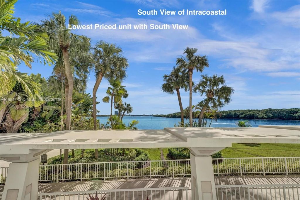 500 Bayview Dr 118, Sunny Isles Beach, FL 33160