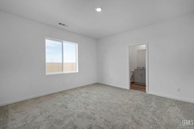 5118 Beaverhead Avenue, Bakersfield, CA 93306