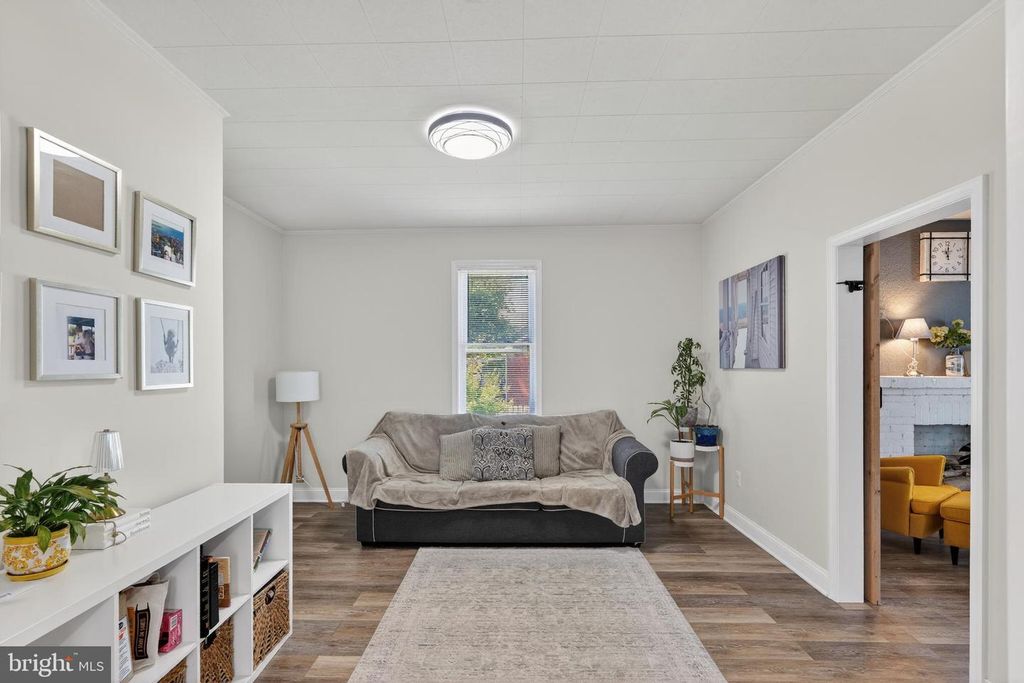 Image 13 of property listing at 311 TOWNSEND AVE, Baltimore, MD 21225