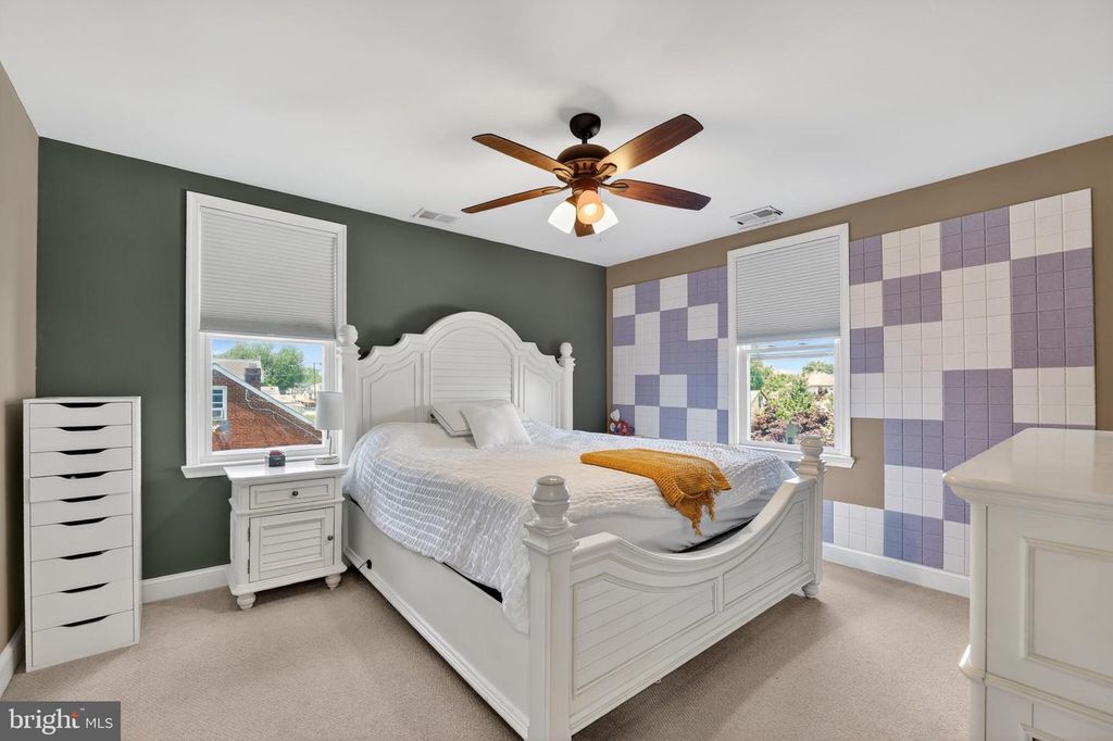 Image 20 of property listing at 311 TOWNSEND AVE, Baltimore, MD 21225