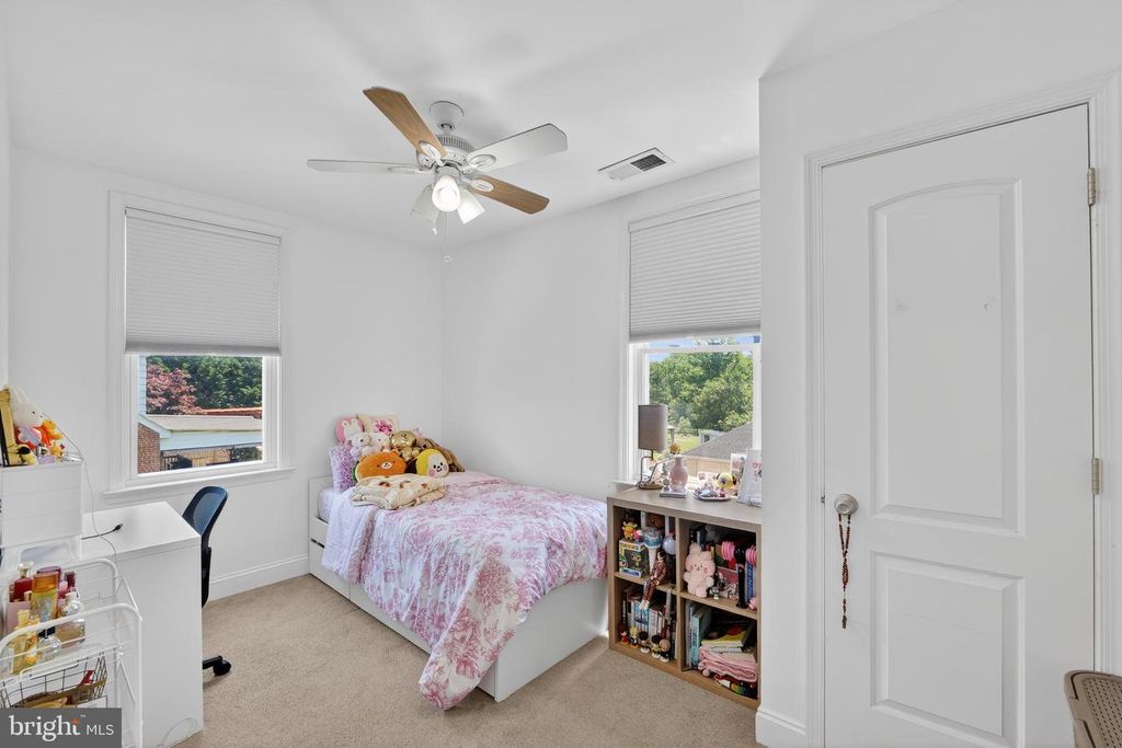 Image 22 of property listing at 311 TOWNSEND AVE, Baltimore, MD 21225