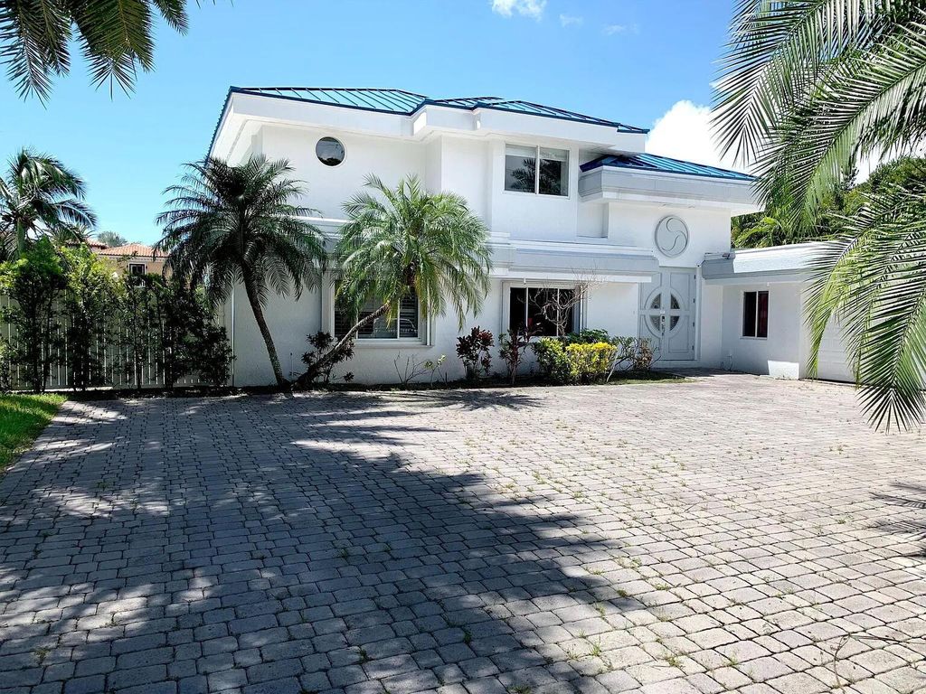 1740 SE 7th Street, Fort Lauderdale, FL 33316