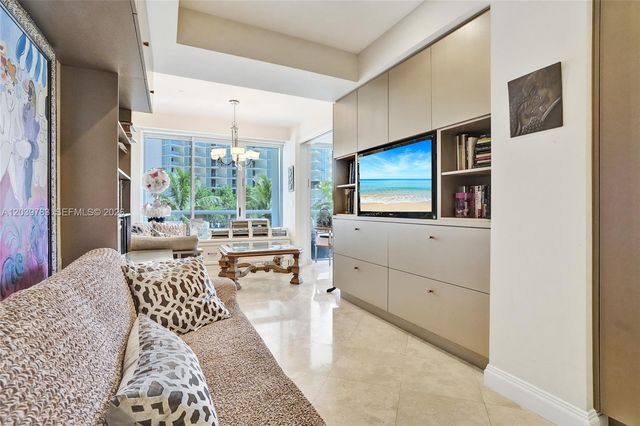 9601 Collins Avenue 402, Bal Harbour, FL 33154