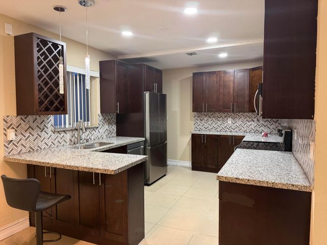 4011 SW 28TH Street, West Park, FL 33023