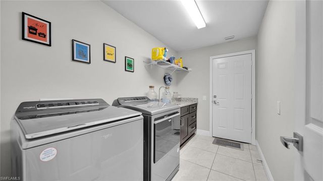 569 Croydon AVE S, Lehigh Acres, FL 33974