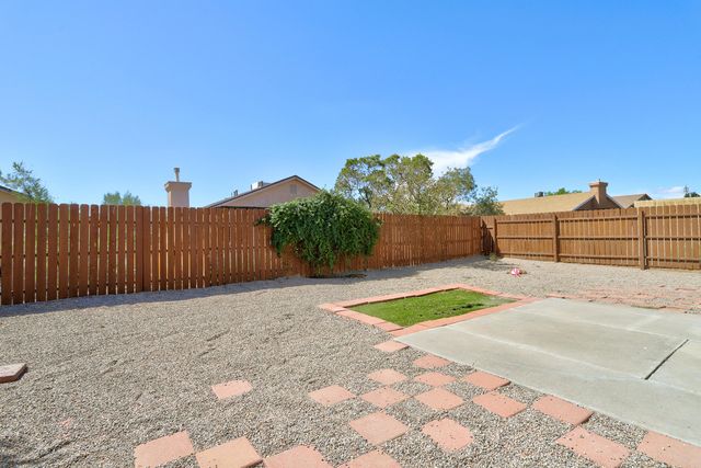 6944 ANGELA Drive NE, Rio Rancho, NM 87144