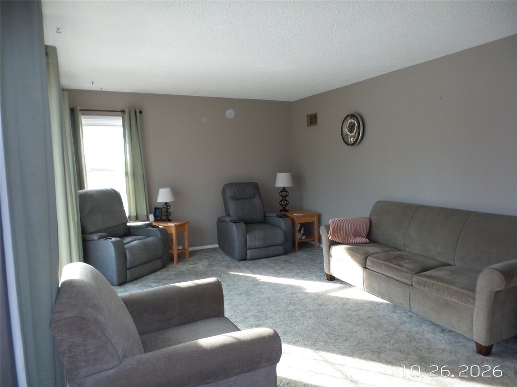 2426 8th Avenue S, Great Falls, MT 59405 photo 3