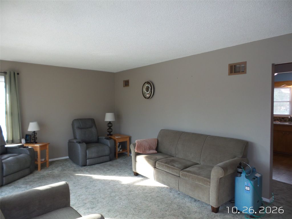 2426 8th Avenue S, Great Falls, MT 59405 photo 5