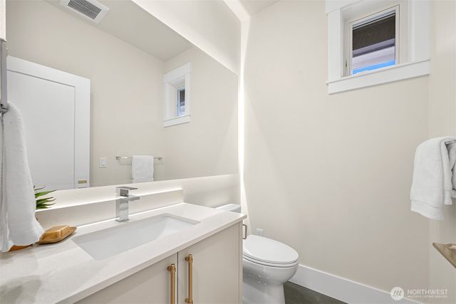 3709 Bristol Street, Bellingham, WA 98226