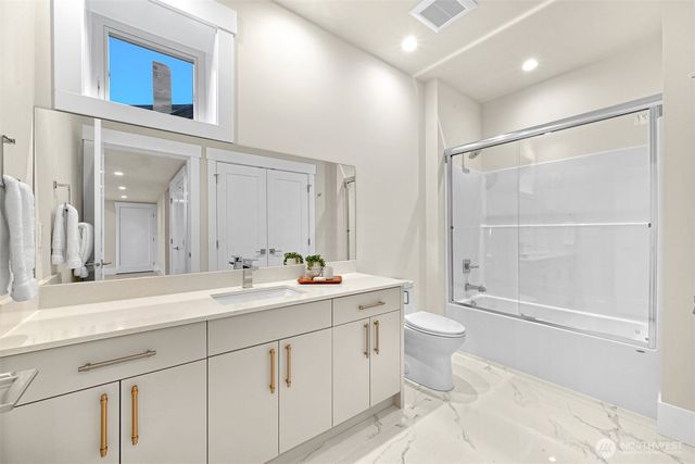 3709 Bristol Street, Bellingham, WA 98226