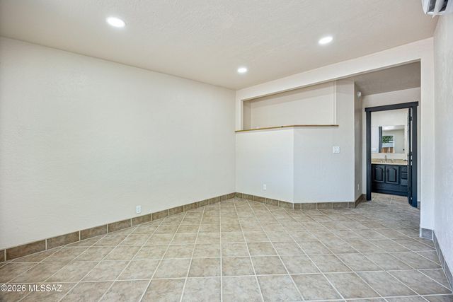 5844 E 34th Street, Tucson, AZ 85711