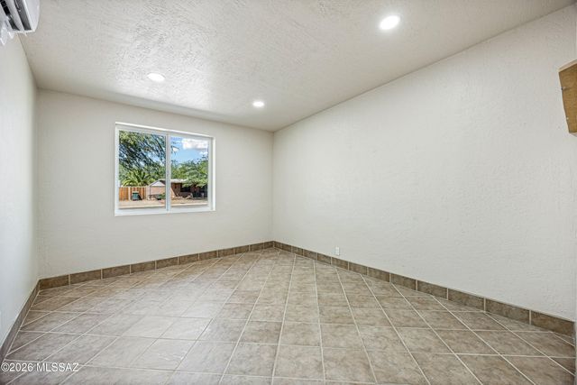 5844 E 34th Street, Tucson, AZ 85711