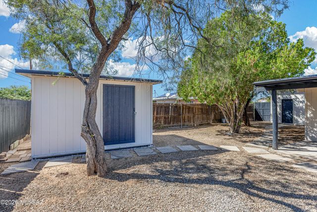 5844 E 34th Street, Tucson, AZ 85711