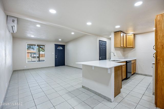 5844 E 34th Street, Tucson, AZ 85711