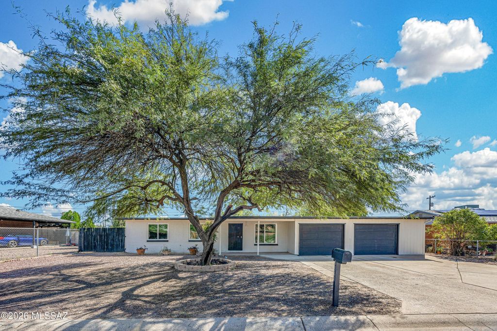 5844 E 34th Street, Tucson, AZ 85711