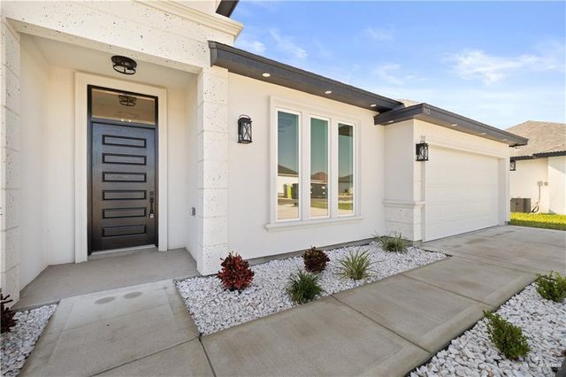 812 Spring Drive, Alton, TX 78573