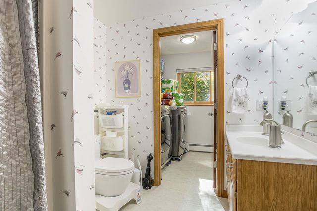 39 Hunter Drive, Derry, NH 03038