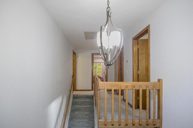 39 Hunter Drive, Derry, NH 03038