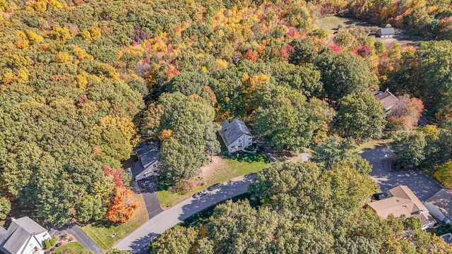 39 Hunter Drive, Derry, NH 03038