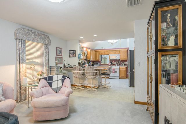 39 Hunter Drive, Derry, NH 03038