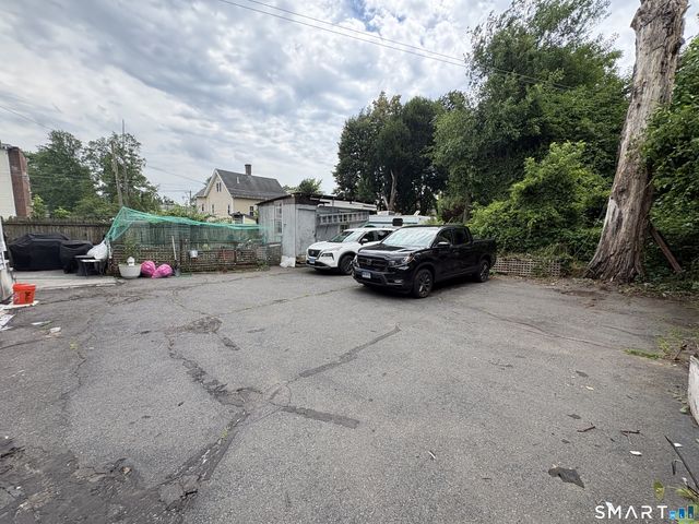 8 Erwin Place 2, New Britain, CT 06051