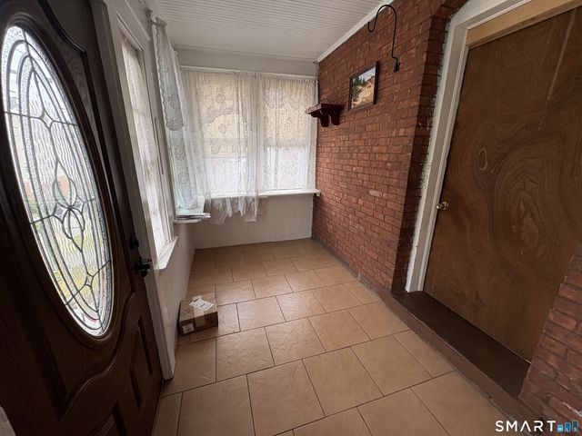 8 Erwin Place 2, New Britain, CT 06051