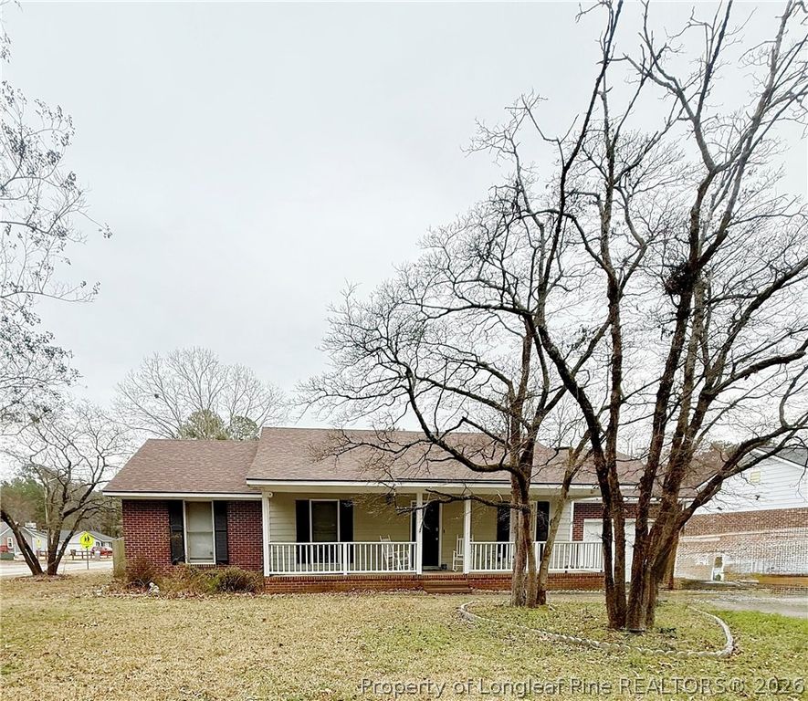 7001 Maracay Court, Fayetteville, NC 28314