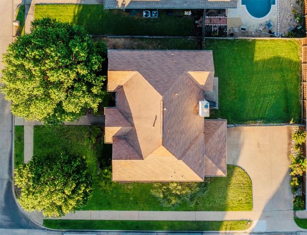 2421 Bowie Lane, Grapevine, TX 76051