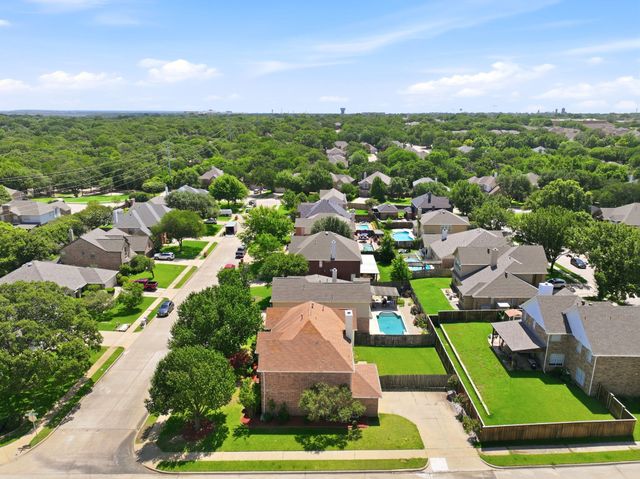 2421 Bowie Lane, Grapevine, TX 76051