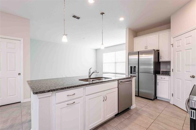 5072 AVALON PARK BOULEVARD, Wesley Chapel, FL 33545