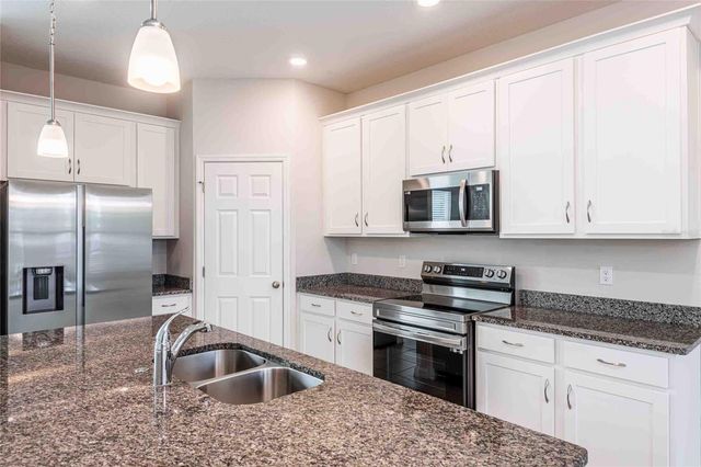 5072 AVALON PARK BOULEVARD, Wesley Chapel, FL 33545