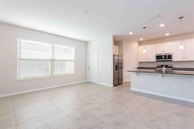 5072 AVALON PARK BOULEVARD, Wesley Chapel, FL 33545