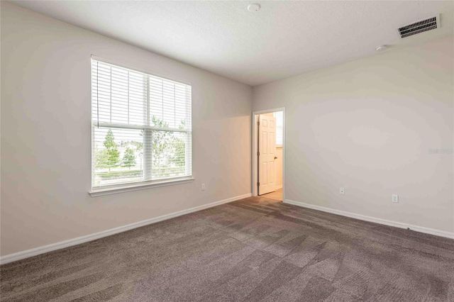 5072 AVALON PARK BOULEVARD, Wesley Chapel, FL 33545