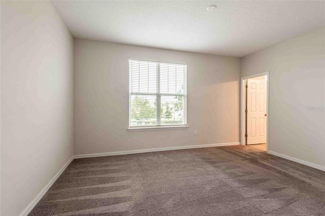 5072 AVALON PARK BOULEVARD, Wesley Chapel, FL 33545