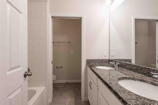 5072 AVALON PARK BOULEVARD, Wesley Chapel, FL 33545