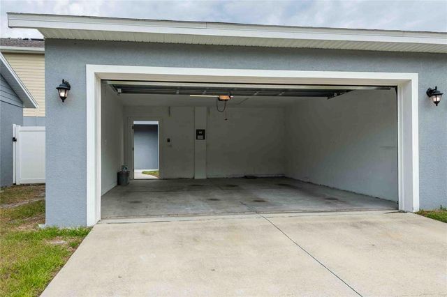 5072 AVALON PARK BOULEVARD, Wesley Chapel, FL 33545