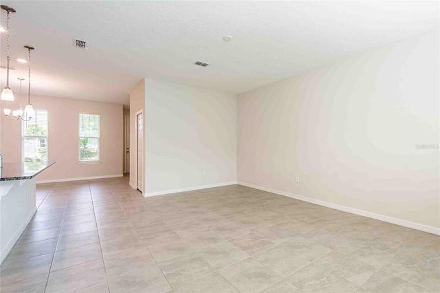 5072 AVALON PARK BOULEVARD, Wesley Chapel, FL 33545