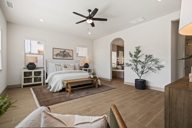 11170 N Via Ravenna Drive, Fresno, CA 93730