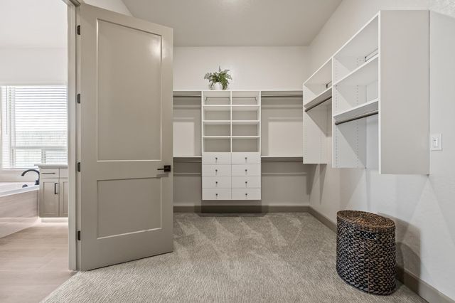 11170 N Via Ravenna Drive, Fresno, CA 93730