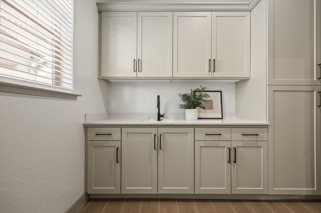 11170 N Via Ravenna Drive, Fresno, CA 93730