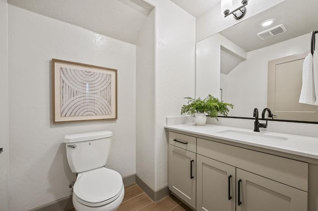 11170 N Via Ravenna Drive, Fresno, CA 93730